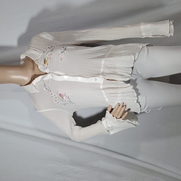 Hi-lo blouse - Picture 2 of 9